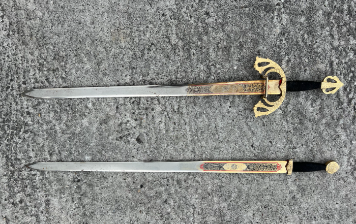 Medieval Style Sword Set - Image 4